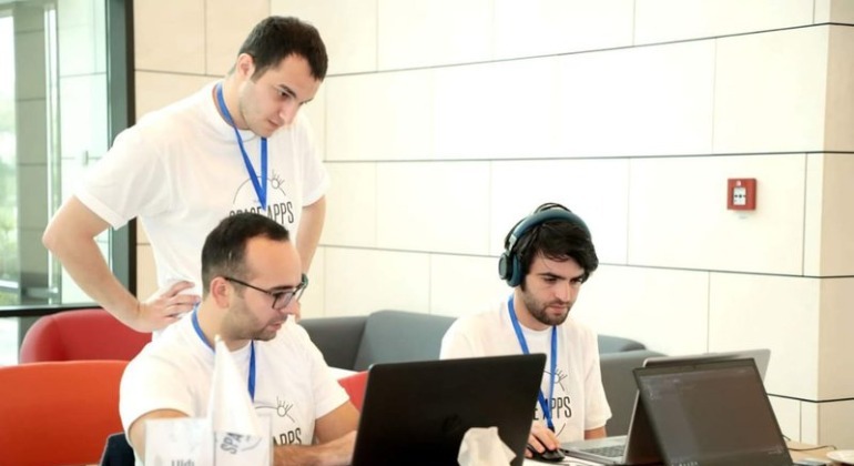 Elektron Hökumətin İnkişafı Mərkəzinin əməkdaşları “NASA Space Apps Azerbaijan” hakatonunda uğur əldə ediblər